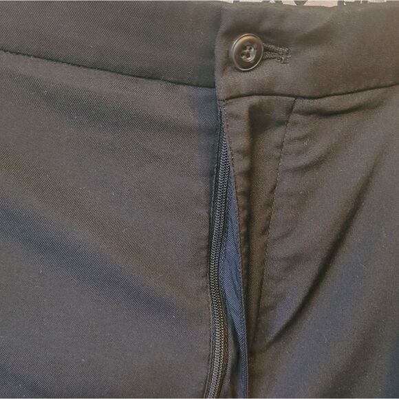 Roundtree & Yorke Performance Black Shorts - Picture 4 of 5